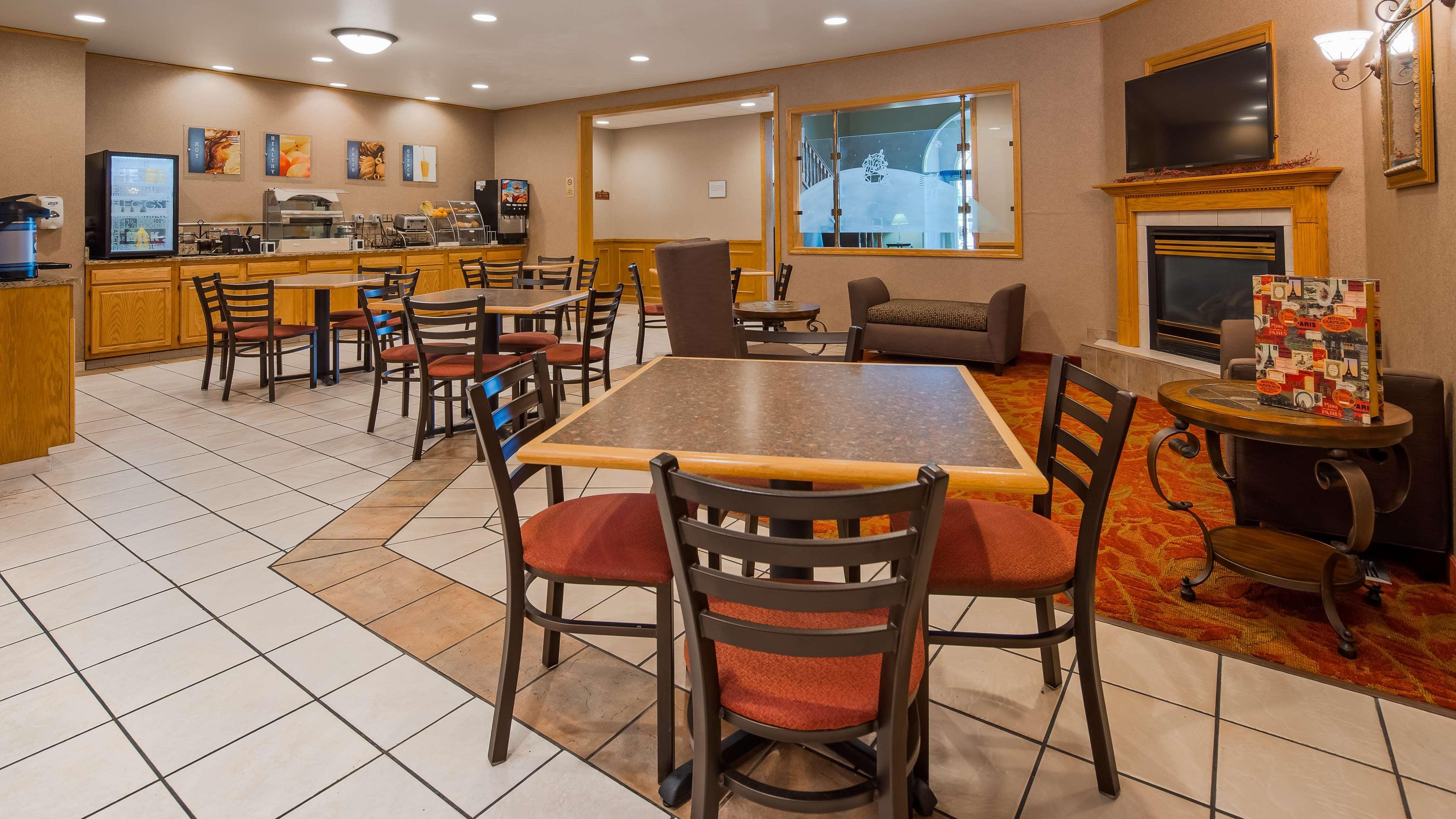 Best Western Wapakoneta Inn Ngoại thất bức ảnh