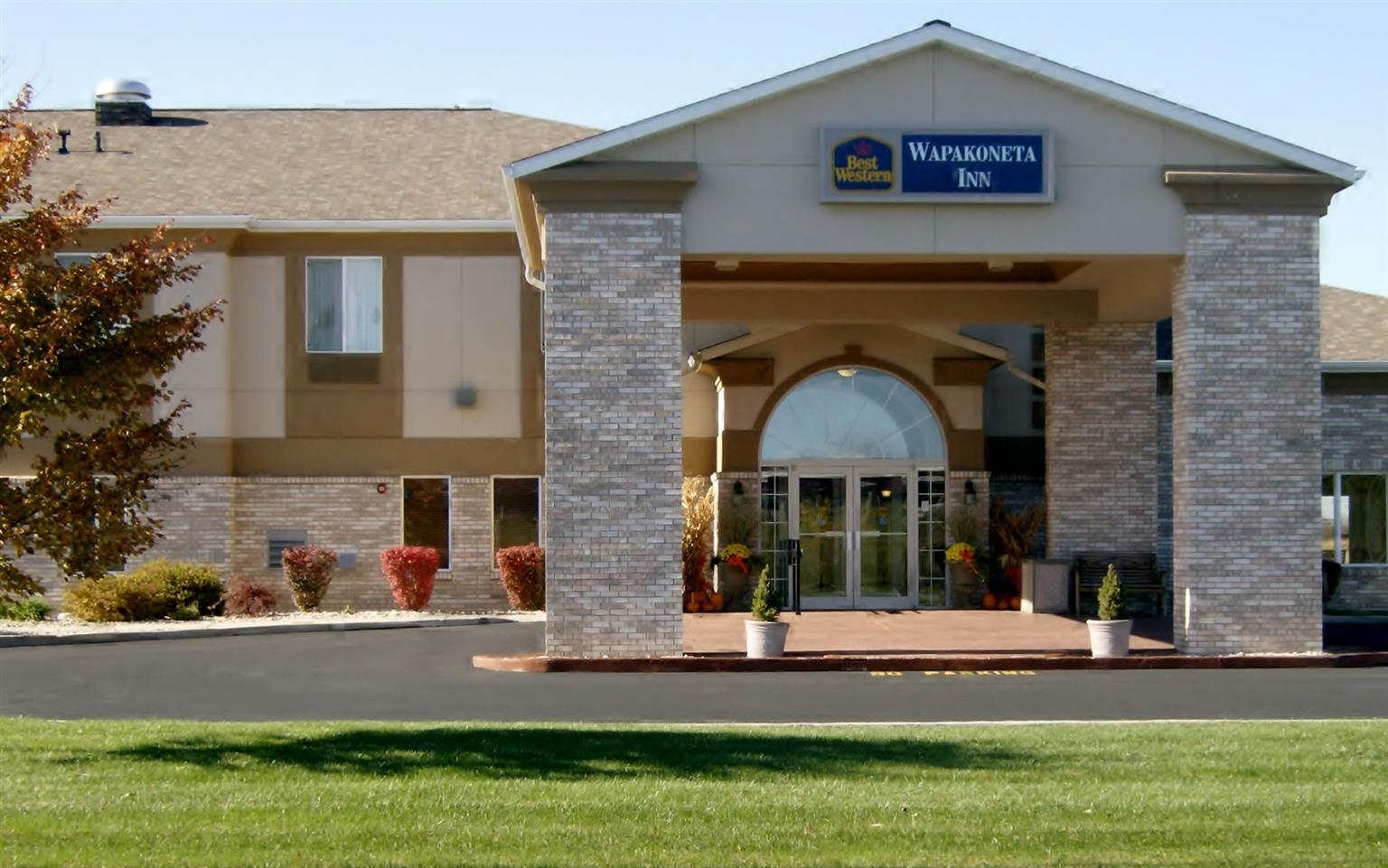 Best Western Wapakoneta Inn Ngoại thất bức ảnh